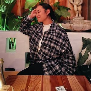 Meet Your Posher, Ariana